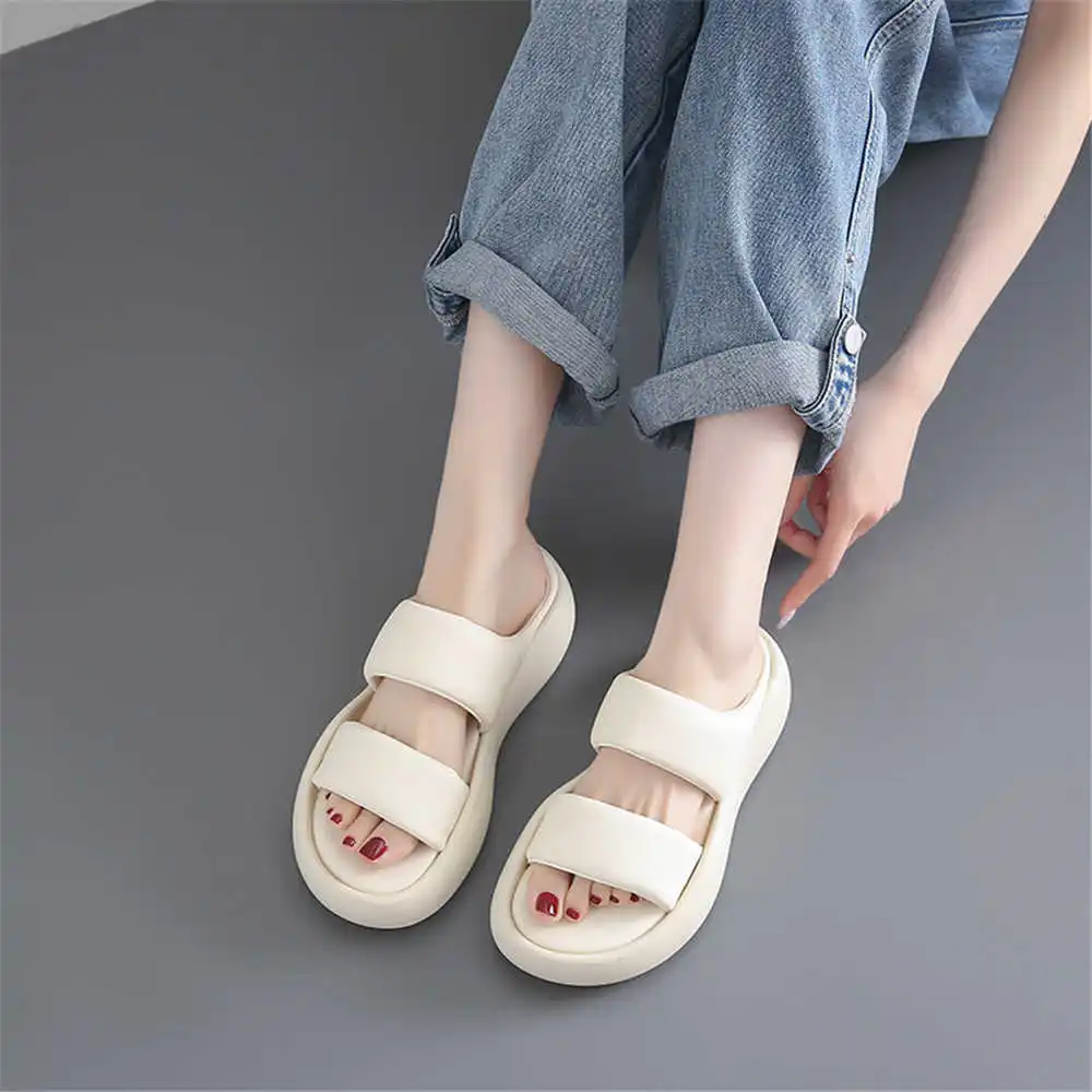 Size 39 Strips Summer Shoes Sa - Luxury Lifestyle Resorts 리뷰 및 가격